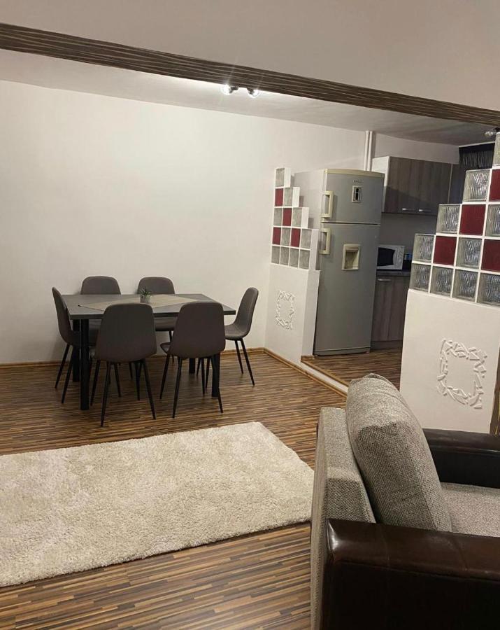 Talina Apartament Oradea Zewnętrze zdjęcie